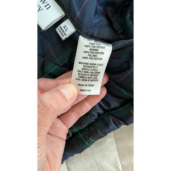 Crown & Ivy Reversible Plaid Fleece Puffy Vest - Picture 7 of 8